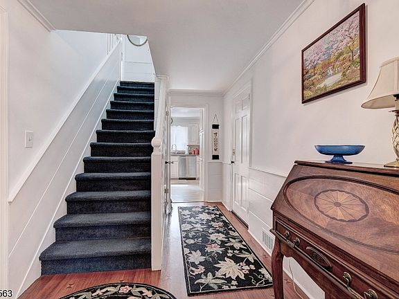 5th image of 67 Harrison St