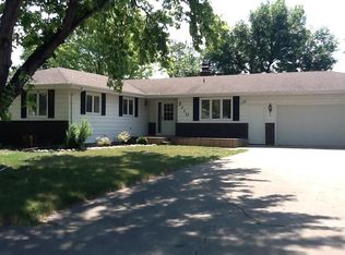 2110 Summerset Ct, Grand Forks, ND 58201