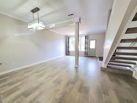 5th image of 4942 April Ave #1