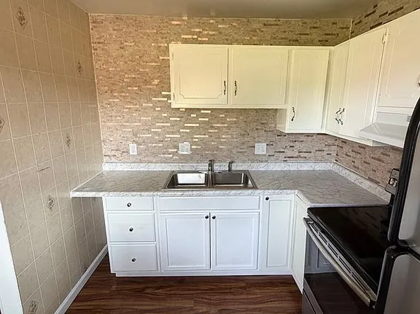 1371 Monomoy St APT E1, Aurora, IL 60506