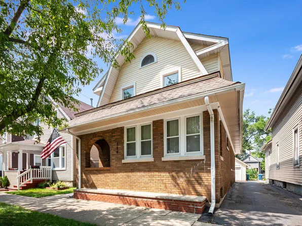 584 E Downer Pl, Aurora, IL 60505