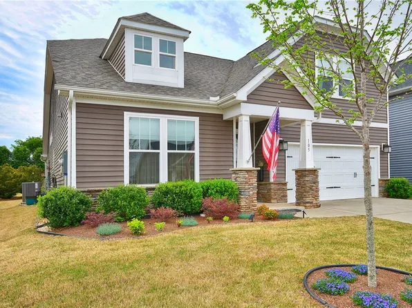 105 Foxbank Cir, Greer, SC 29651