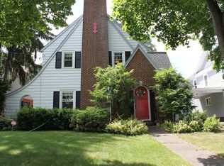 200 Strathmore Dr, Syracuse, NY 13207