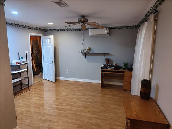 4th image of 5077 E Line Rd