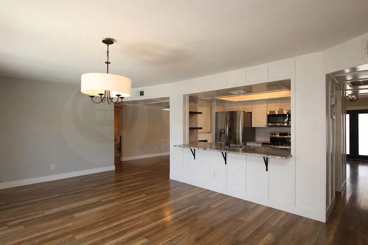 3 bed, 2.0 bath, 1876 sqft, $2,499 — Photo 3