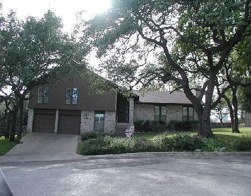 1st image of 3938 ROYAL FOREST DR
