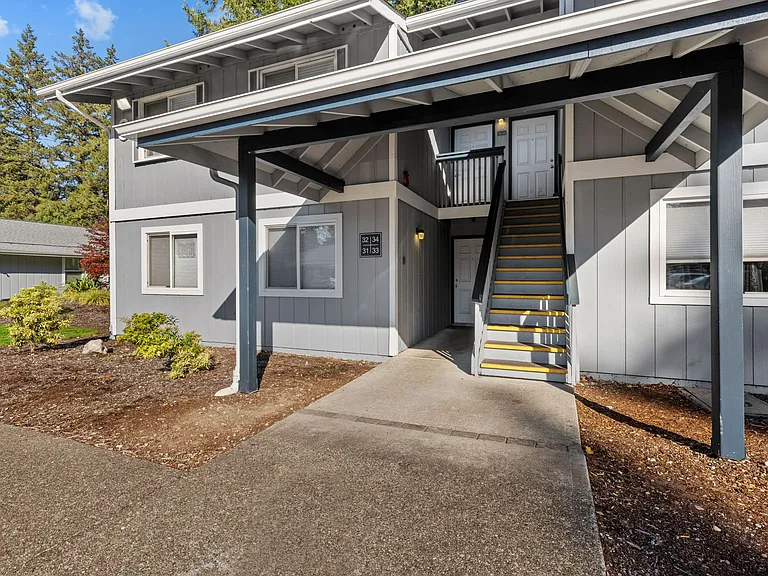 Evergreen Park Apartments in Olympia! — Photo 19
