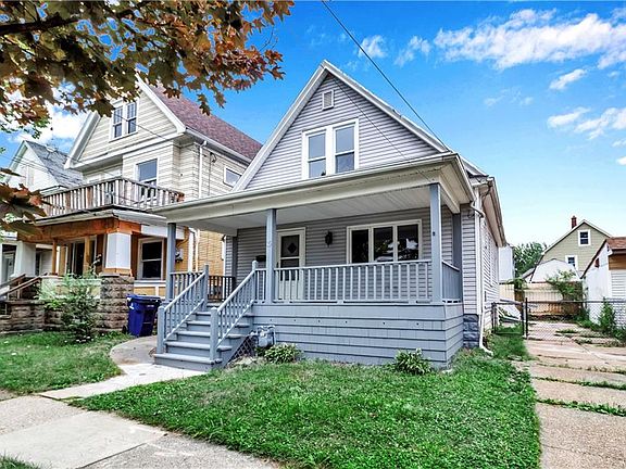 3rd image of 15 Wyandotte Ave