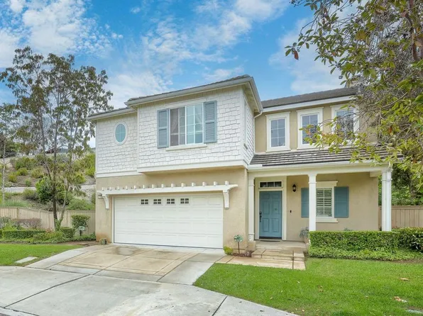 1104 Woodcrest Ln, Vista, CA 92081