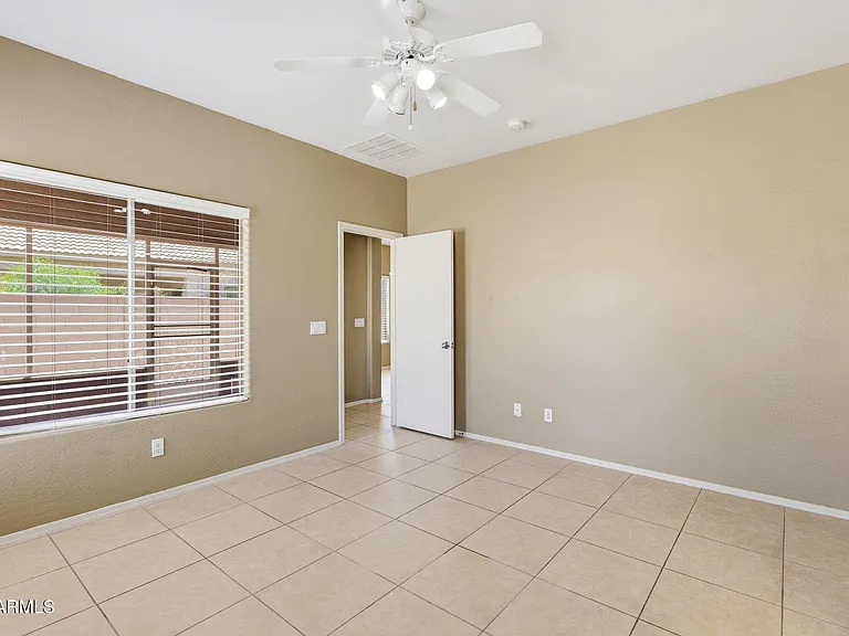 12910 W Corrine Dr — Photo 19