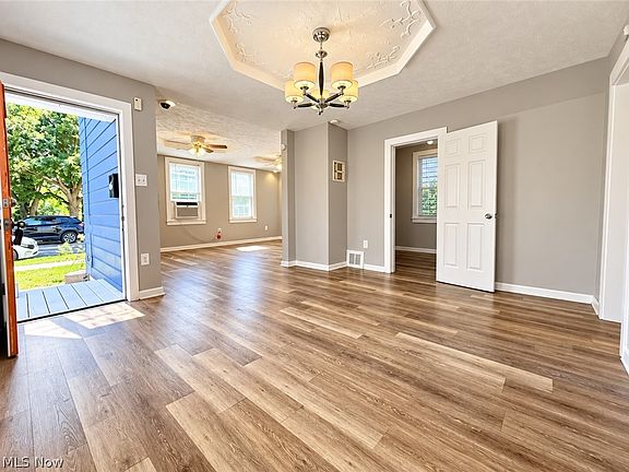 4th image of 4302 Orchard Ave