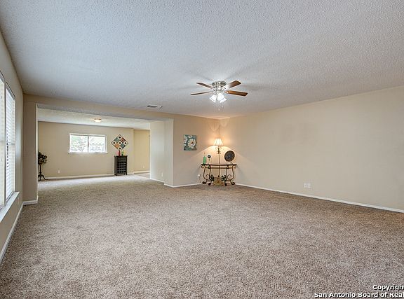 3rd image of 7449 Myrtle Trl
