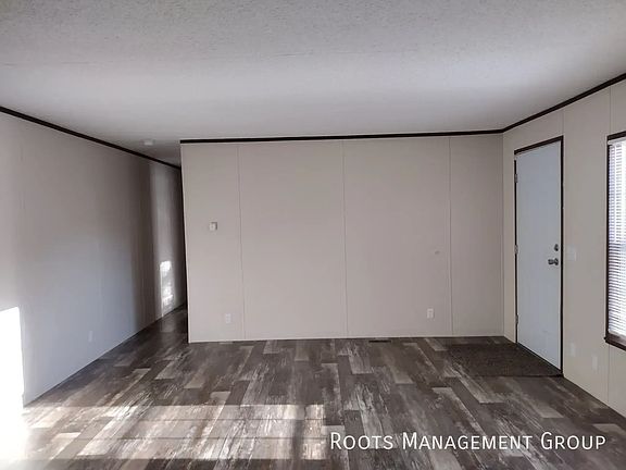 3rd image of 2320 Fredonia Ave #Fre2320