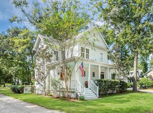 4 Colony Ct, Beaufort, SC 29906