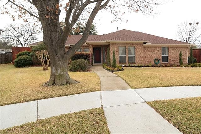 1st image of 185 Simmons Dr