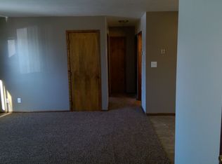 611 Eglon Ave S APT 3, Glyndon, MN 56547