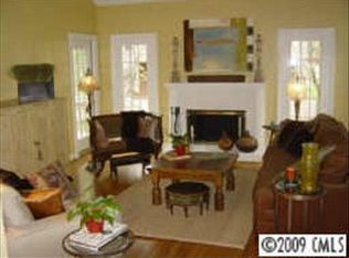 5201 Dunrobin Ln, Charlotte, NC 28226