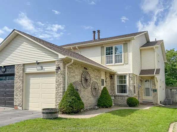 1268 Northmount St, Oshawa, ON L1G 7M8
