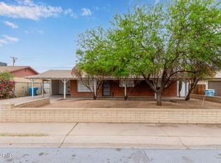 2910 W Rose Ln, Phoenix, AZ 85017