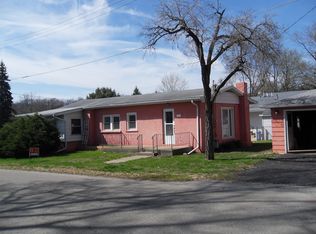 742 Deleon St, Ottawa, IL 61350