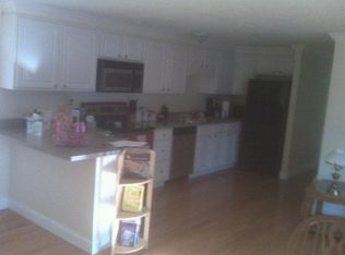 40 Holden St APT 203, Coventry, RI 02816