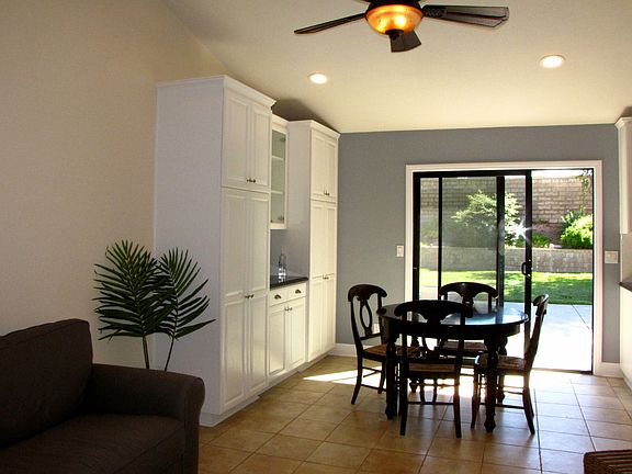 Family Room/ Breakfast Nook