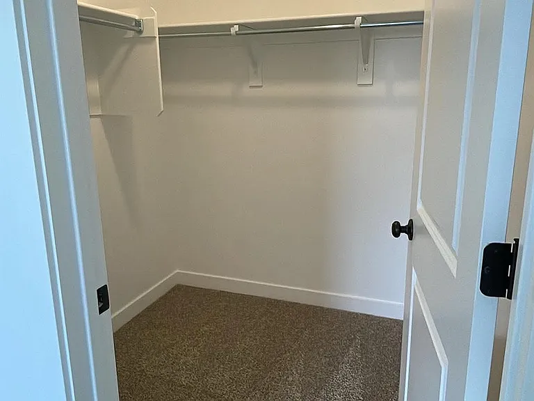 768 W 520 S — Photo 11