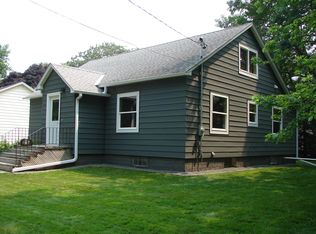 126 N 14th St, Clear Lake, IA 50428