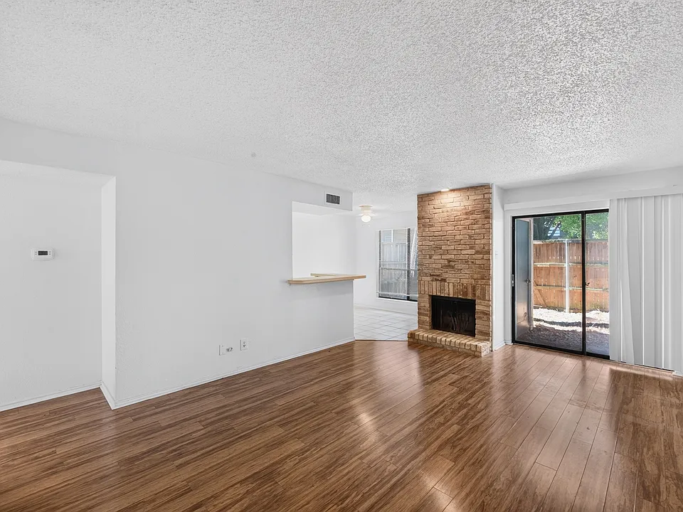 5840 Spring Valley Rd #305