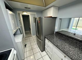 10000 NW 80th Ct APT 2106, Hialeah Gardens, FL 33016