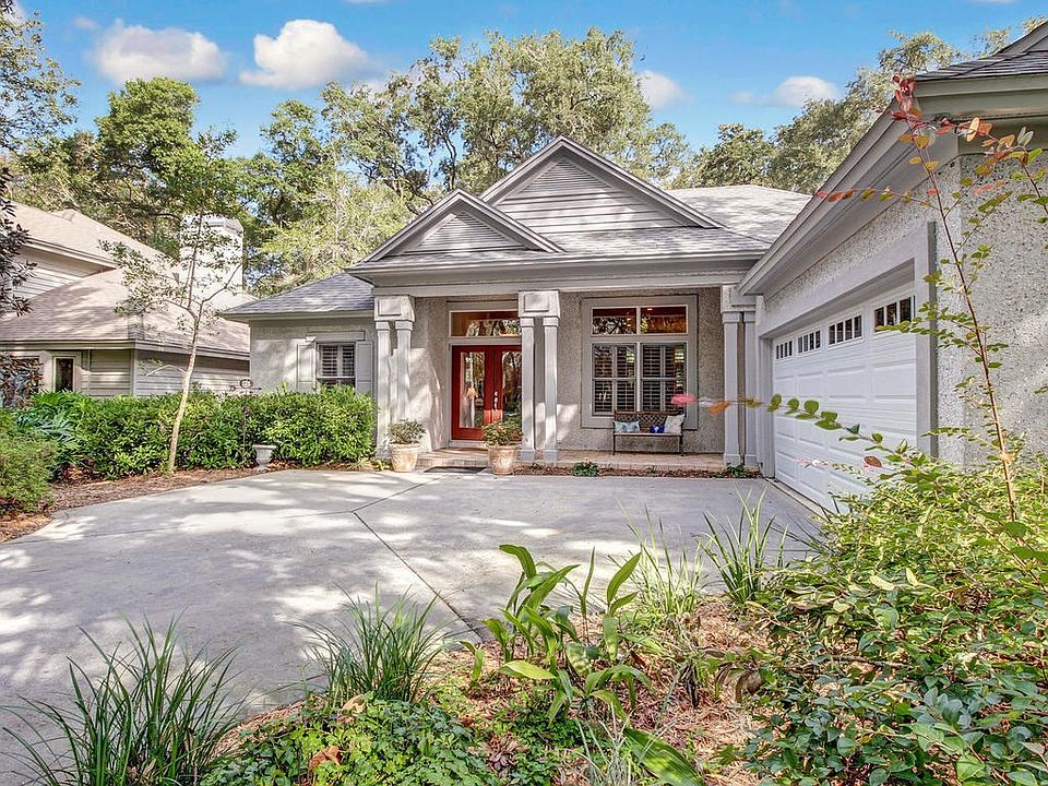 1st image of 3 Buckthorne Dr