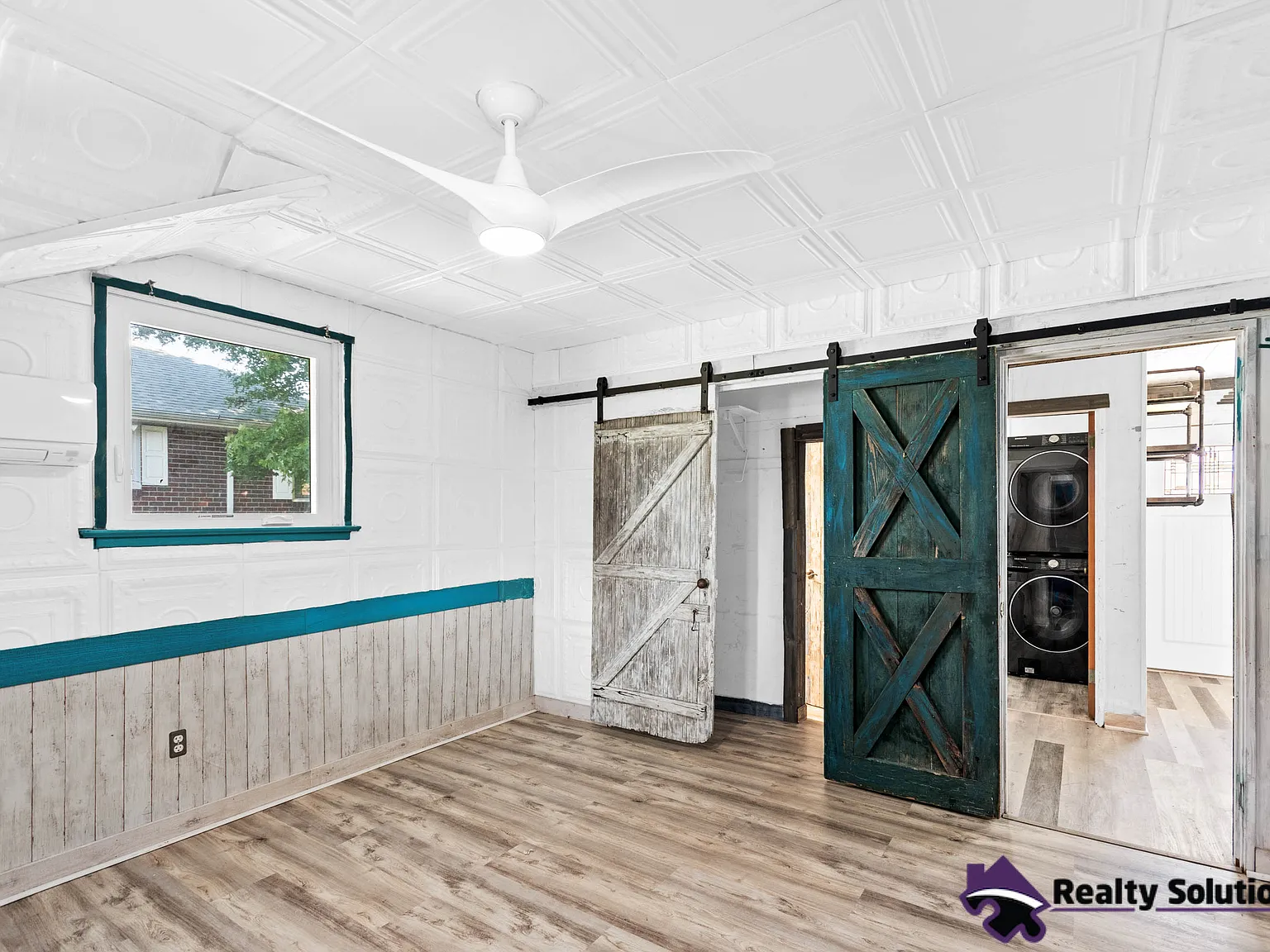 27 Delaware Drive - 1 — Photo 2