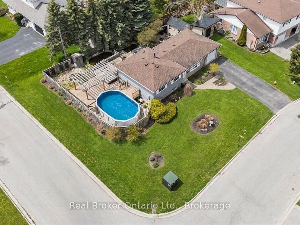 1st image of 109 Miller Cres
