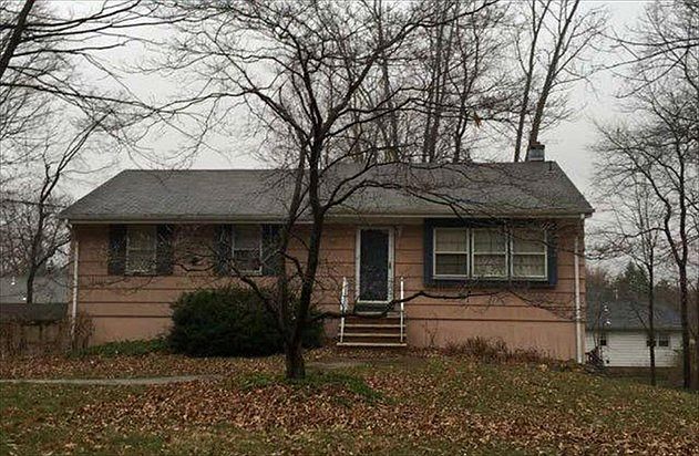 1st image of 15 Mott Dr