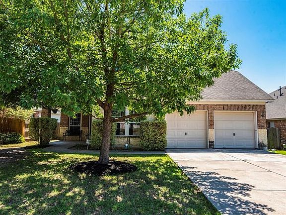 2nd image of 1120 Estival Dr