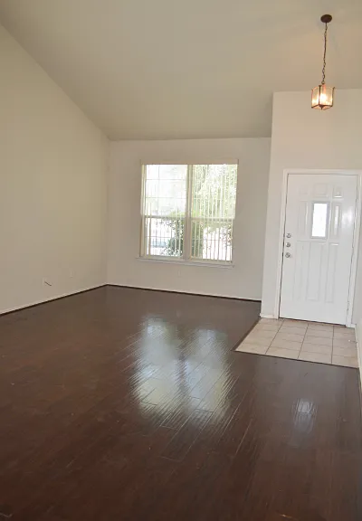 5311 White Rock Dr — Photo 5