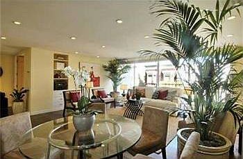2nd image of 1170 Sacramento St APT 8C