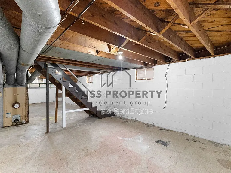386 S Napoleon Ave #S — Photo 21