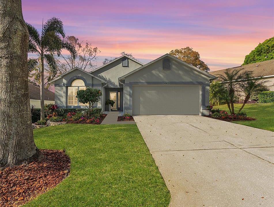 1st image of 3704 KINGSWOOD COURT