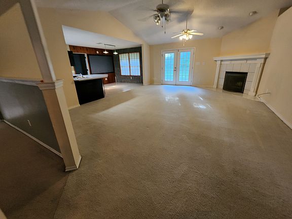 3rd image of 6805 Cedar Lake Dr