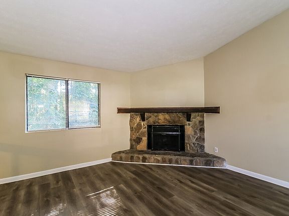 5th image of 469 Sherwood Grn