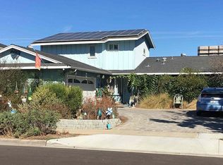 542 Sturgeon Dr, Costa Mesa, CA 92626