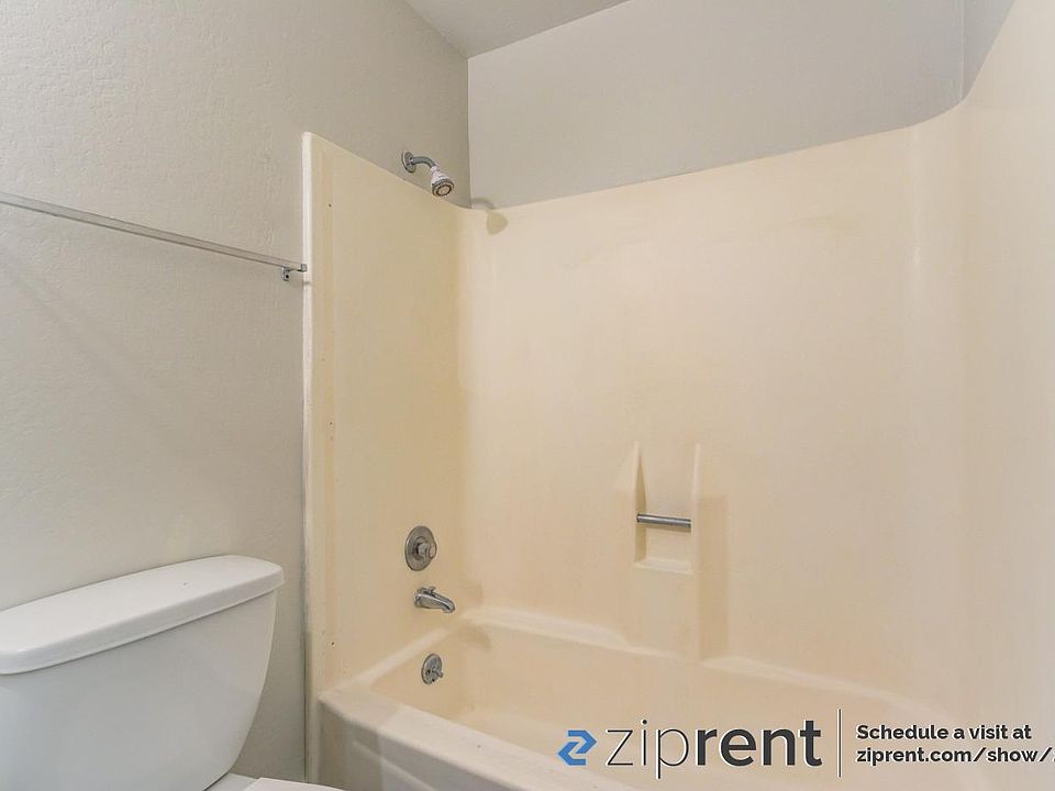 2nd image of 475 S E St APT 8