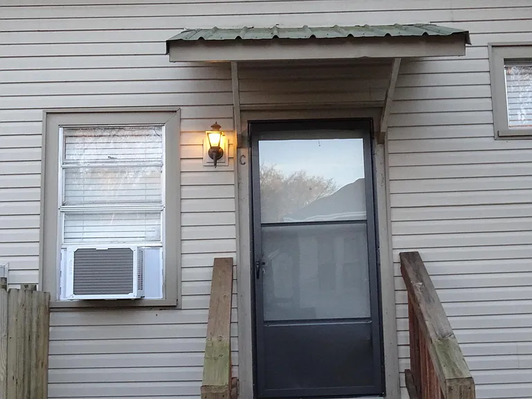802 N Franklin St #C — Photo 11