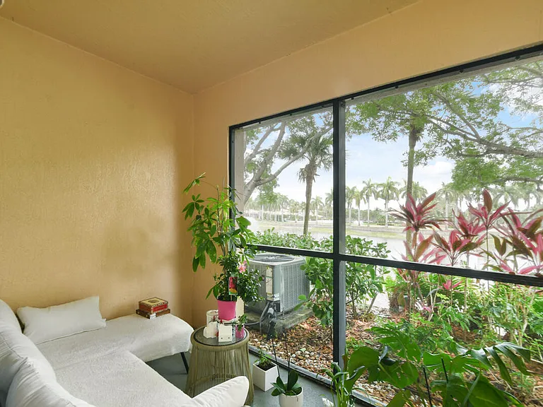 2916 Tuscany Ct #104 — Photo 32