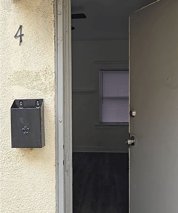 2nd image of 551 W 10th St APT 4