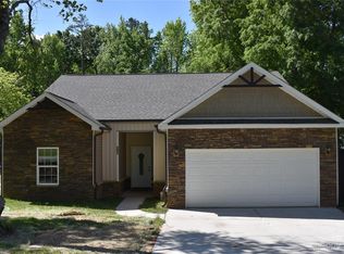 501 Austin Dr, Charlotte, NC 28213