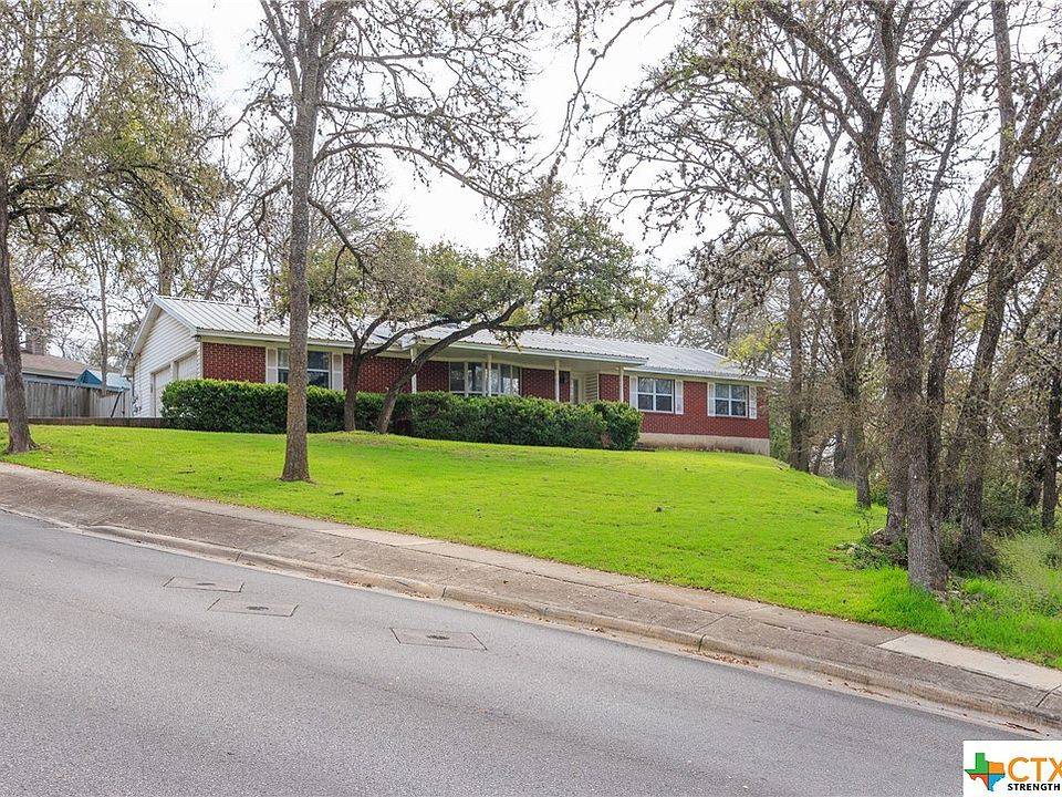 1st image of 1507 N Lbj Dr