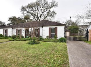 2326 Droxford Dr, Houston, TX 77008