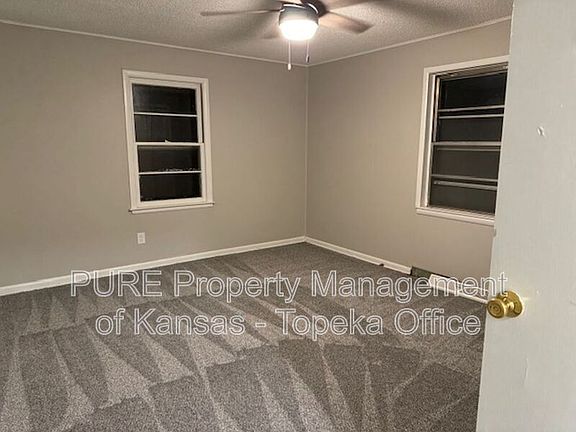 4th image of 2416 SW 25th Dr